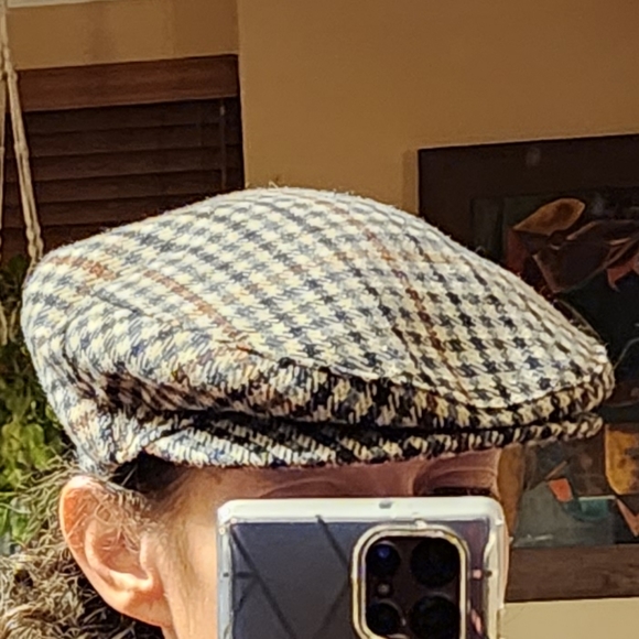 Hats of Ireland Castlebar hand tailored flat cap / newsboy cap. - Picture 8 of 10